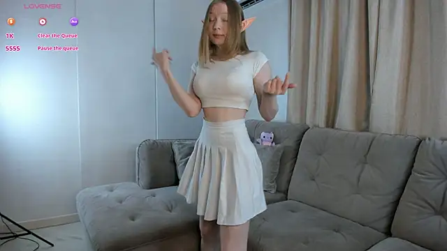 Megansuns online show from October 31, 2025, 3:24 pm