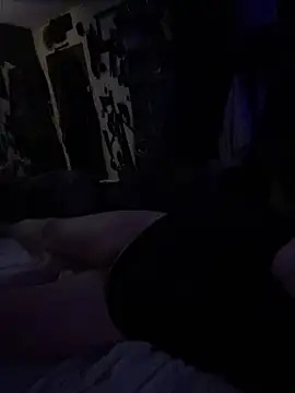 Snapshot of queenkelly1234 chatting on November 4, 2025, 1:43 pm queenkelly1234 online show from November 4, 2025, 1:43 pm