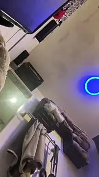 Snapshot of queenkelly1234 chatting on November 7, 2025, 1:44 pm queenkelly1234 online show from November 7, 2025, 1:44 pm