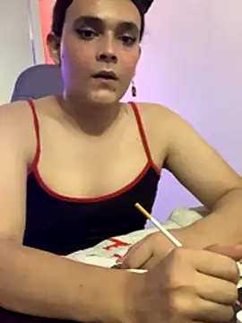 La-Gatiita-trans online show from November 14, 2025, 1:59 am