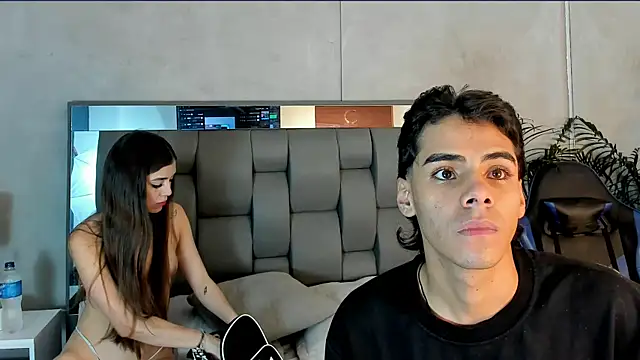 Kendra and liam online show from November 18, 2025, 11:58 am