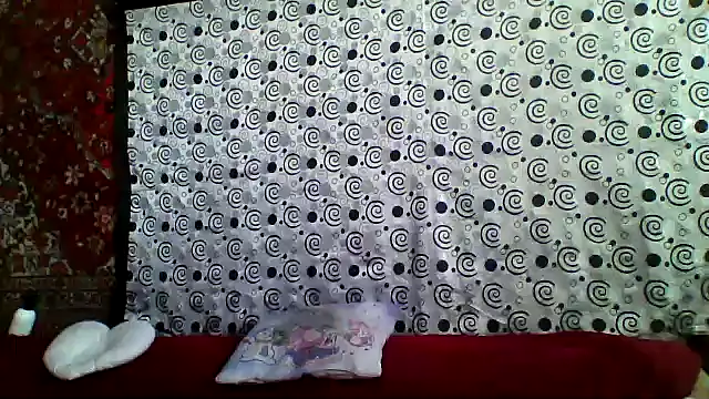 Lia Ray online show from October 24, 2025, 12:45 pm