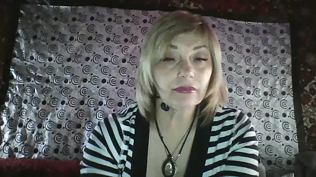 Snapshot of Lia_Ray chatting on December 18, 2025, 8:59 pm Lia Ray online show from December 18, 2025, 8:59 pm