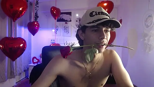 AmethystShadow17 online show from February 14, 2026, 7:43 pm