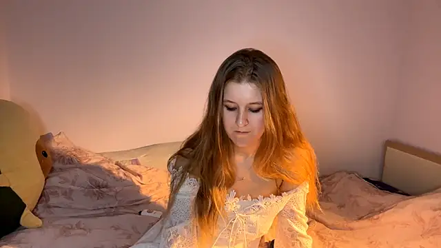 AnnamariaVieu online show from October 19, 2025, 6:41 pm