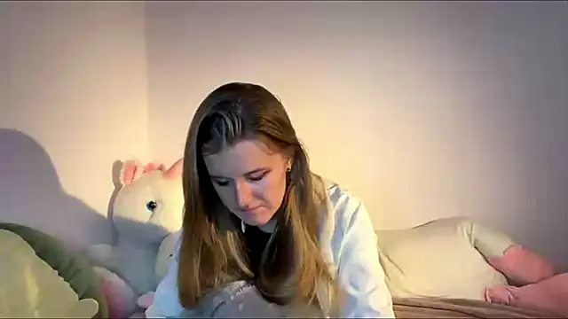 AnnamariaVieu online show from November 27, 2025, 7:16 pm