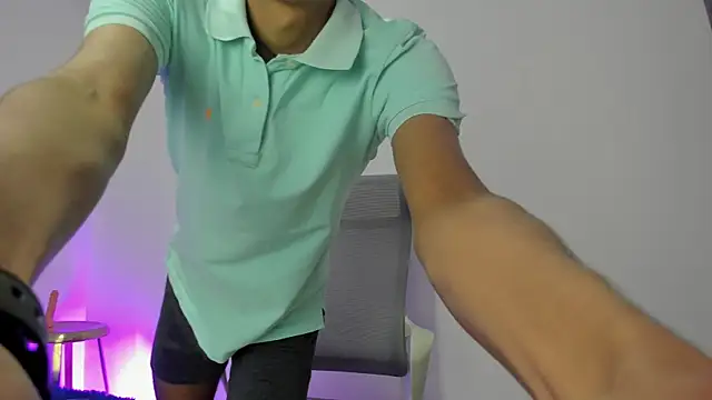 TwinkD asian online show from October 18, 2025, 12:17 pm