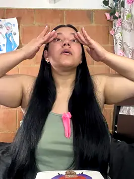 kassandra luxury online show from October 30, 2025, 4:36 am