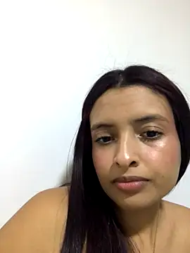 Aithana Petite online show from November 20, 2025, 4:29 pm