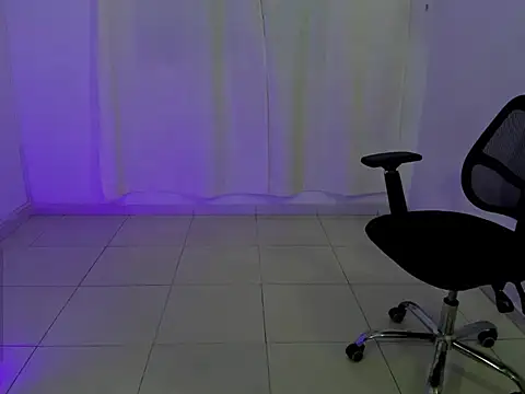 BenhtenBlack25 online show from November 6, 2025, 5:36 pm