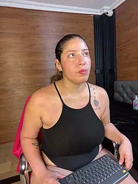 Yvonny27 online show from March 2, 2026, 12:23 pm