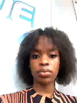 TinyThick online show from November 15, 2025, 1:18 pm