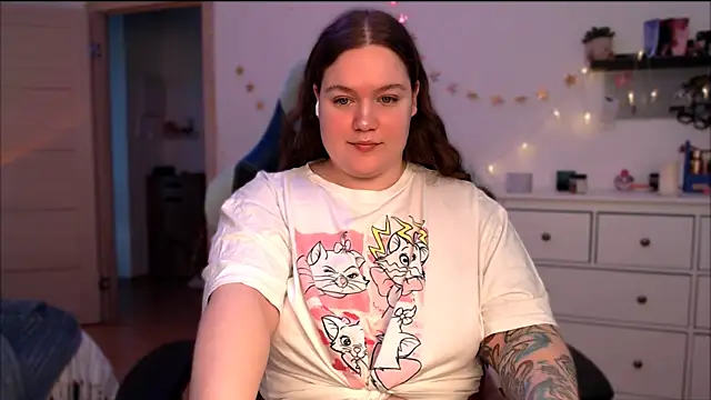 Snapshot of SummerTina chatting on January 17, 2025, 9:06 am SummerTina online show from January 17, 2025, 9:06 am