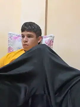 Snapshot of Michael_black01 chatting on February 26, 2026, 11:37 pm Michael black01 online show from February 26, 2026, 11:37 pm