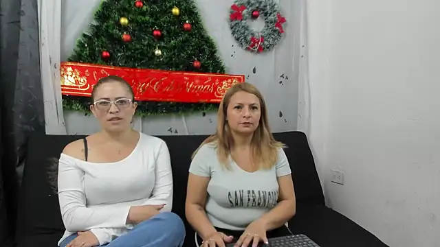 Snapshot of lesb_milf chatting on December 16, 2024, 4:49 pm lesb milf online show from December 16, 2024, 4:49 pm