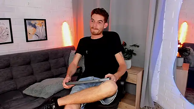 MATEO HUNTER online show from October 24, 2025, 1:13 am