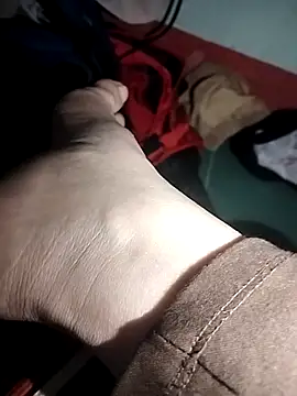 Amanda- ena- online show from November 27, 2025, 7:10 am