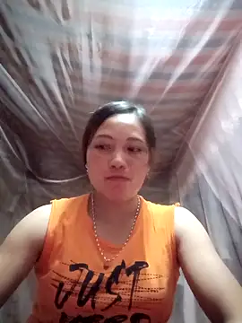 huhu-sexxy online show from October 16, 2025, 12:28 pm