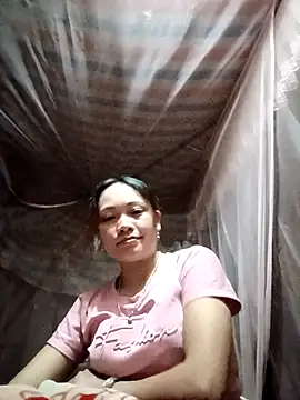 huhu-sexxy online show from October 17, 2025, 12:41 pm