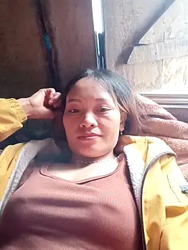 huhu-sexxy online show from October 25, 2025, 2:19 am