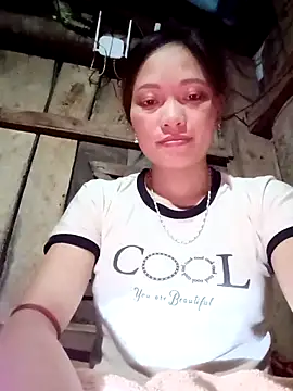 huhu-sexxy online show from November 6, 2025, 10:43 pm