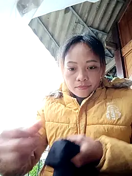 huhu-sexxy online show from November 18, 2025, 1:33 am