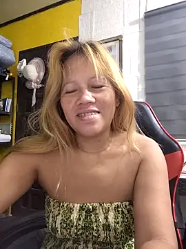 CockBiter83 online show from April 16, 2026, 12:44 am