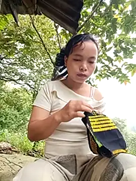 Nguyet2k4 online show from October 26, 2025, 2:17 am