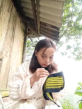 Snapshot of Nguyet2k4 chatting on December 16, 2025, 1:54 am Nguyet2k4 online show from December 16, 2025, 1:54 am