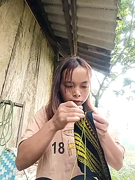 Snapshot of Nguyet2k4 chatting on December 18, 2025, 1:44 am Nguyet2k4 online show from December 18, 2025, 1:44 am