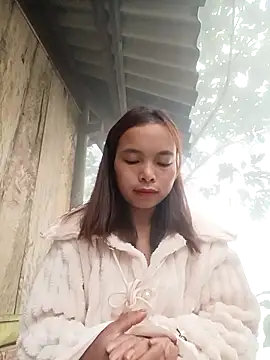 Snapshot of Nguyet2k4 chatting on February 8, 2026, 1:31 am Nguyet2k4 online show from February 8, 2026, 1:31 am