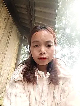 Snapshot of Nguyet2k4 chatting on February 9, 2026, 5:11 am Nguyet2k4 online show from February 9, 2026, 5:11 am