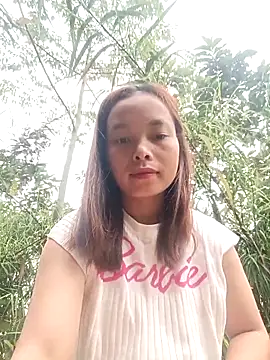 Nguyet2k4 online show from March 6, 2026, 9:28 am