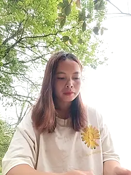 Nguyet2k4 online show from April 14, 2026, 11:22 pm