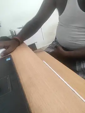 Vickyins480000 online show from April 13, 2026, 4:56 pm