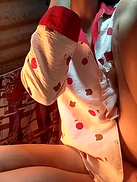 Snapshot of -Kem-01 chatting on February 3, 2026, 1:16 pm -Kem-01 online show from February 3, 2026, 1:16 pm