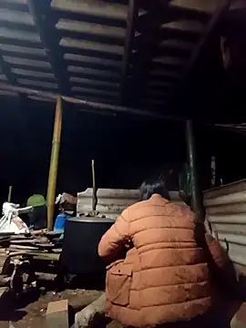 Snapshot of -Kem-01 chatting on February 22, 2026, 10:30 pm -Kem-01 online show from February 22, 2026, 10:30 pm