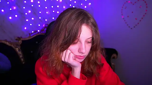 Snapshot of CuteeFoxy chatting on February 16, 2026, 2:46 pm CuteeFoxy online show from February 16, 2026, 2:46 pm