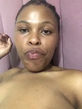 Bubbles156 online show from February 13, 2026, 5:20 pm