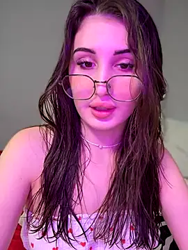 AuroraAmethyst online show from October 17, 2025, 3:25 pm