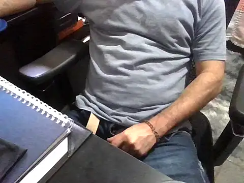 CaccoCasado online show from November 23, 2025, 7:02 pm