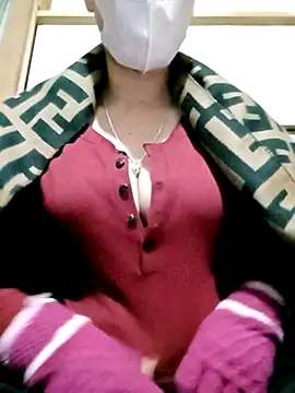 Katy68 online show from November 20, 2025, 1:44 pm