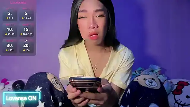 Snapshot of Yourasianbabyemma chatting on April 21, 2026, 11:40 pm Yourasianbabyemma online show from April 21, 2026, 11:40 pm