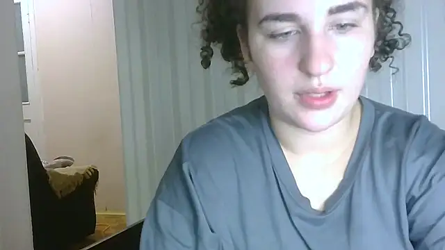 Kiki Catty online show from October 18, 2025, 7:36 pm