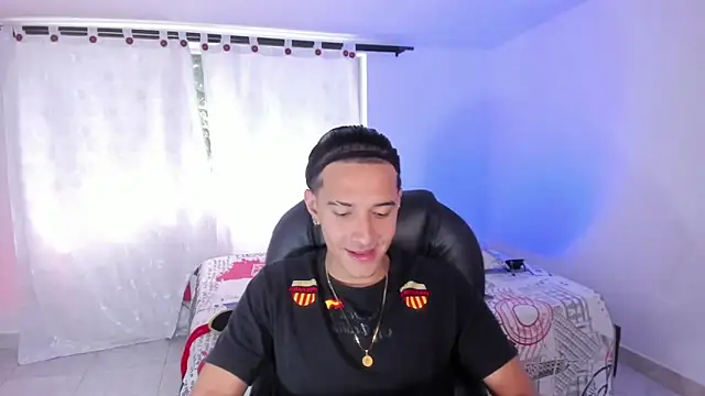 Hayden Boy  online show from October 21, 2025, 1:12 pm