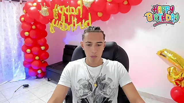 Hayden Boy  online show from November 13, 2025, 8:52 pm