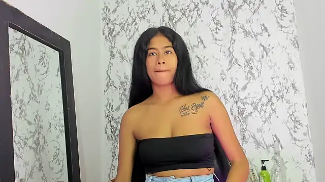 kataleyaAlenan online show from November 22, 2025, 2:05 pm