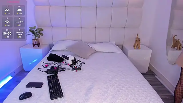 Snapshot of Emili__Jackson chatting on November 17, 2025, 4:18 am Emili Jackson online show from November 17, 2025, 4:18 am