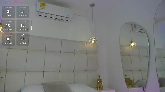 Snapshot of Emili__Jackson chatting on November 30, 2025, 3:43 am Emili Jackson online show from November 30, 2025, 3:43 am