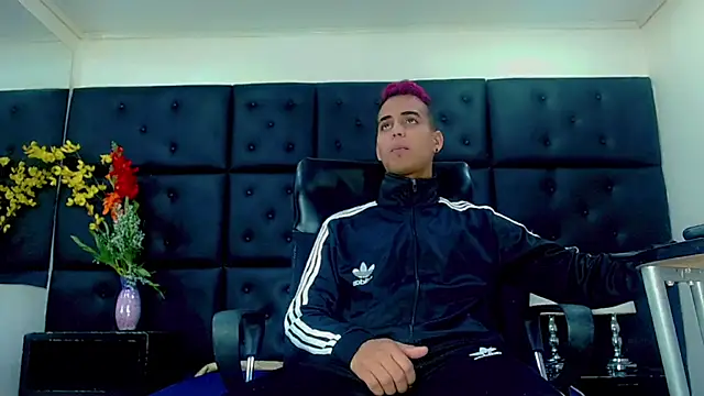 MarkoStorck online show from October 30, 2025, 7:14 pm